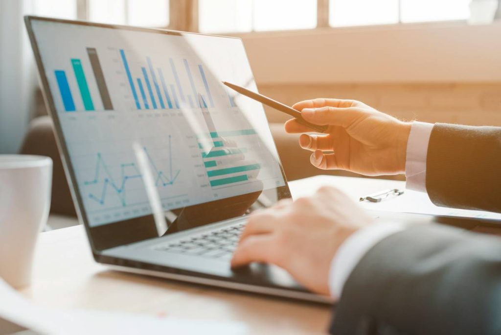 Internal Auditing Services Benefits: 7 Proven Ways to Avoid Costly Career Mistakes